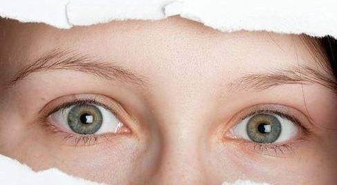 定做义眼片的玻璃及超薄眼片有何区别 定做义眼片的玻璃及超薄眼片有何区别